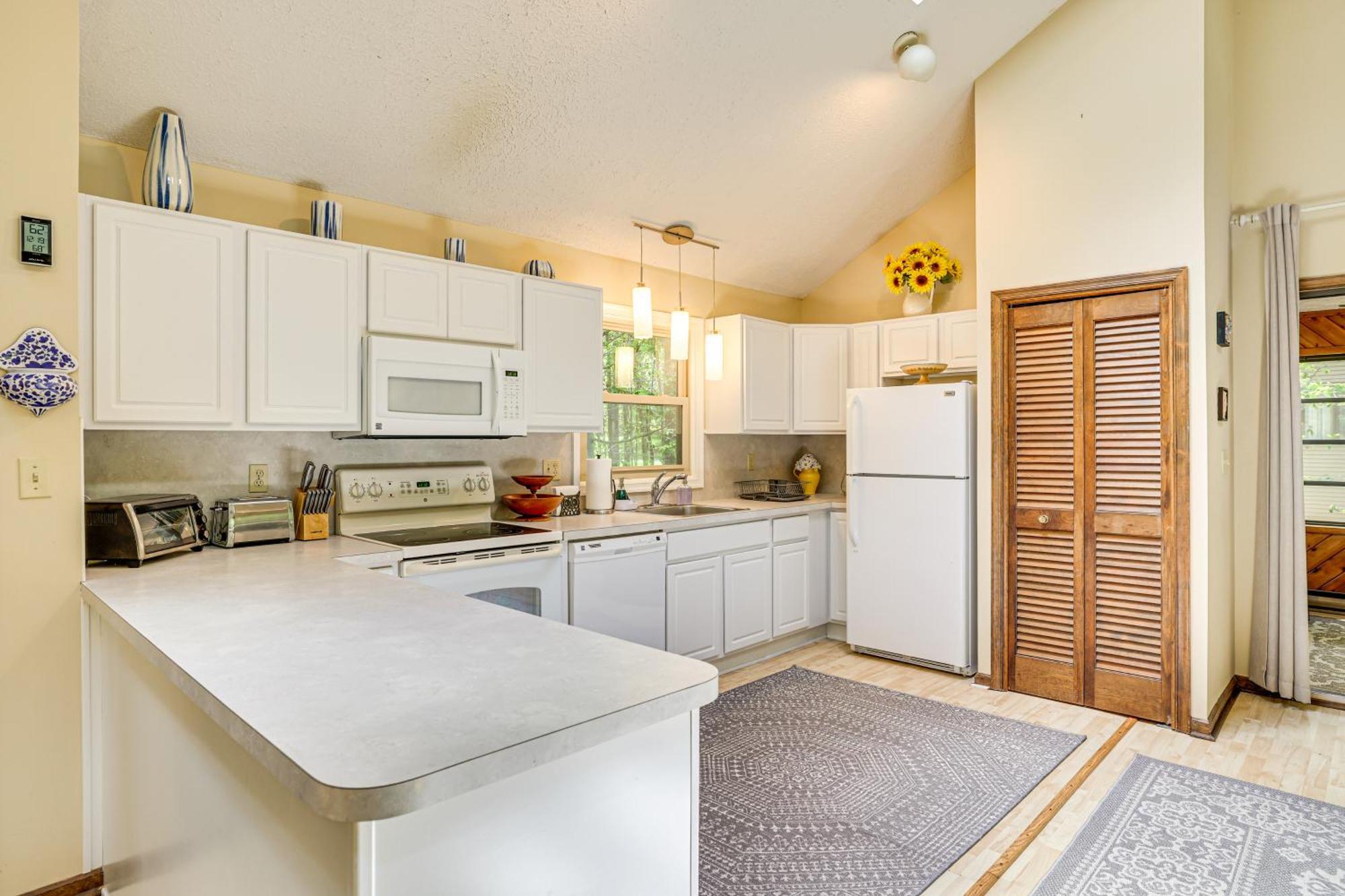 Holiday home Clifton Township With Deck And Heated Sunroom! Gouldsboro