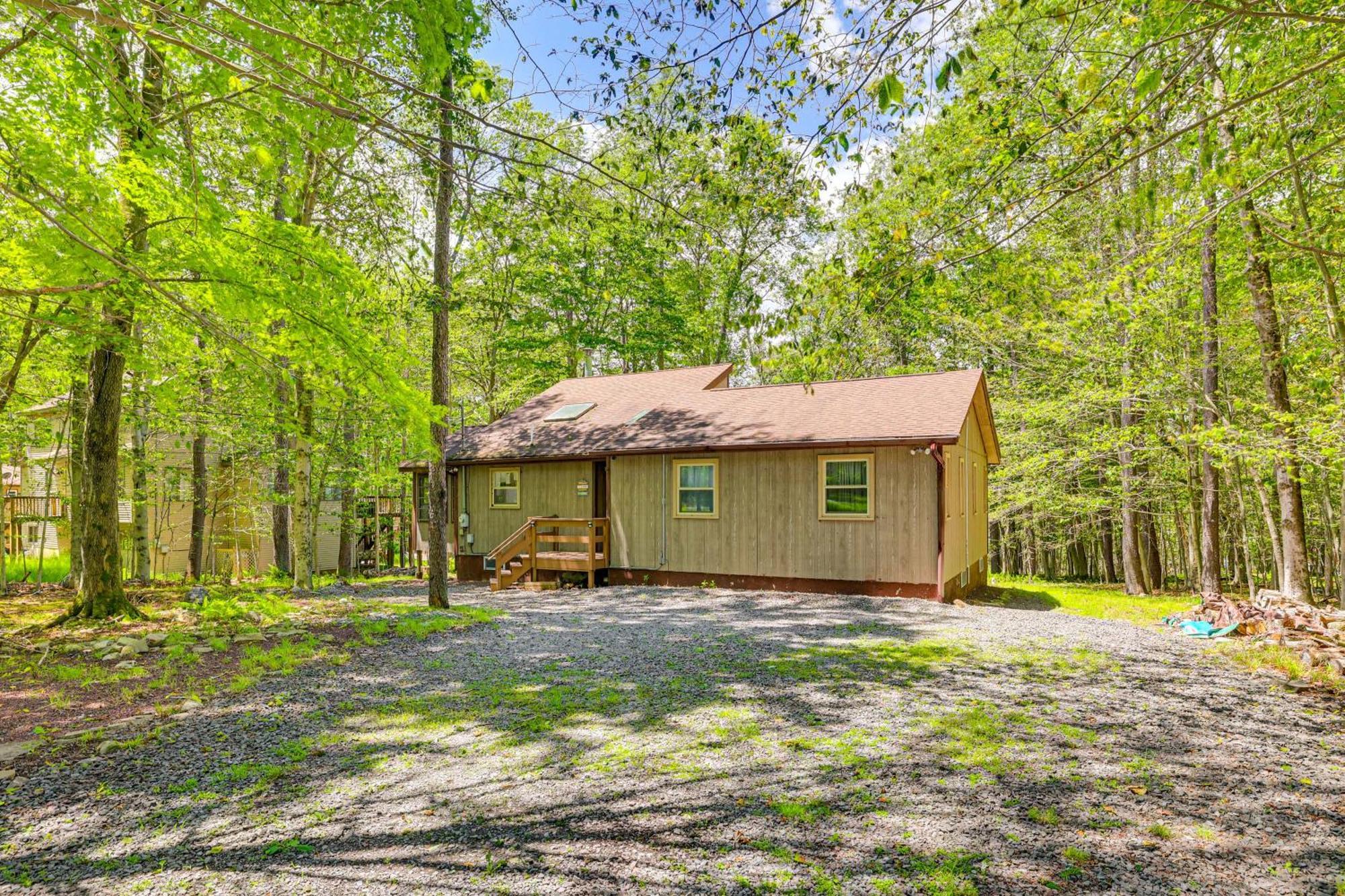 Clifton Township With Deck And Heated Sunroom! Holiday home *